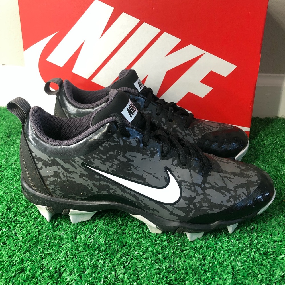 Nike hyperdiamond Fastflex softball cleats